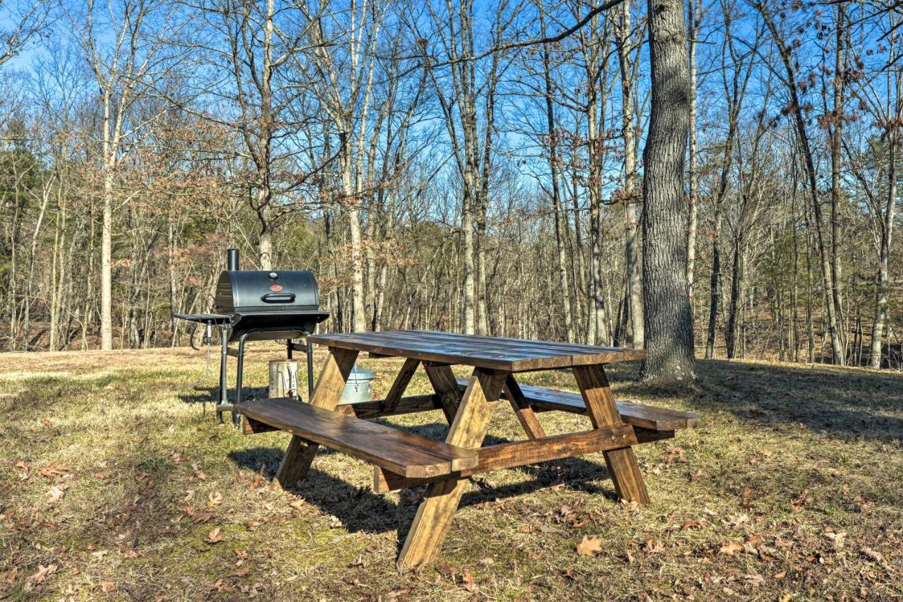 Berkeley Springs Haven With Sleepy Creek Access! Apartment Luaran gambar